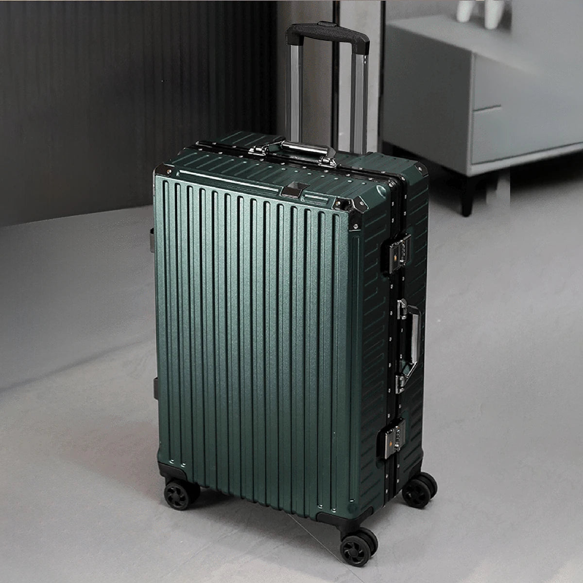 Aluminium Frame Rolling Suitcase with USB Port & Combination Lock – 20" to 26"